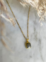 Charm protector piedra semipreciosa humo